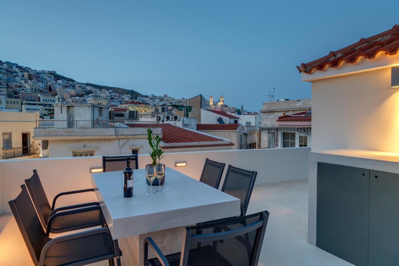 The Heart Of Syra - Your Home In Ermoupolis Екстериор снимка