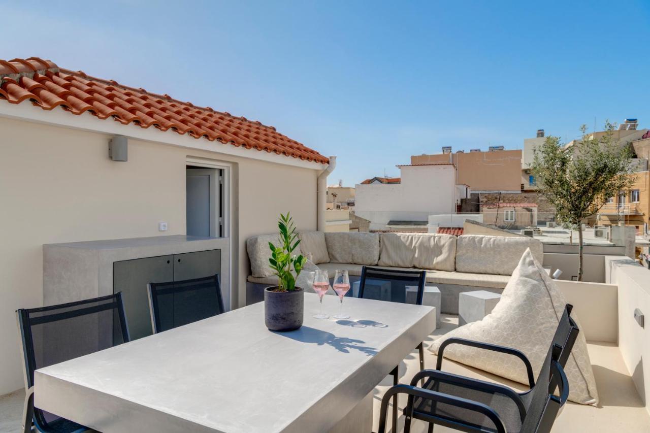 The Heart Of Syra - Your Home In Ermoupolis Екстериор снимка