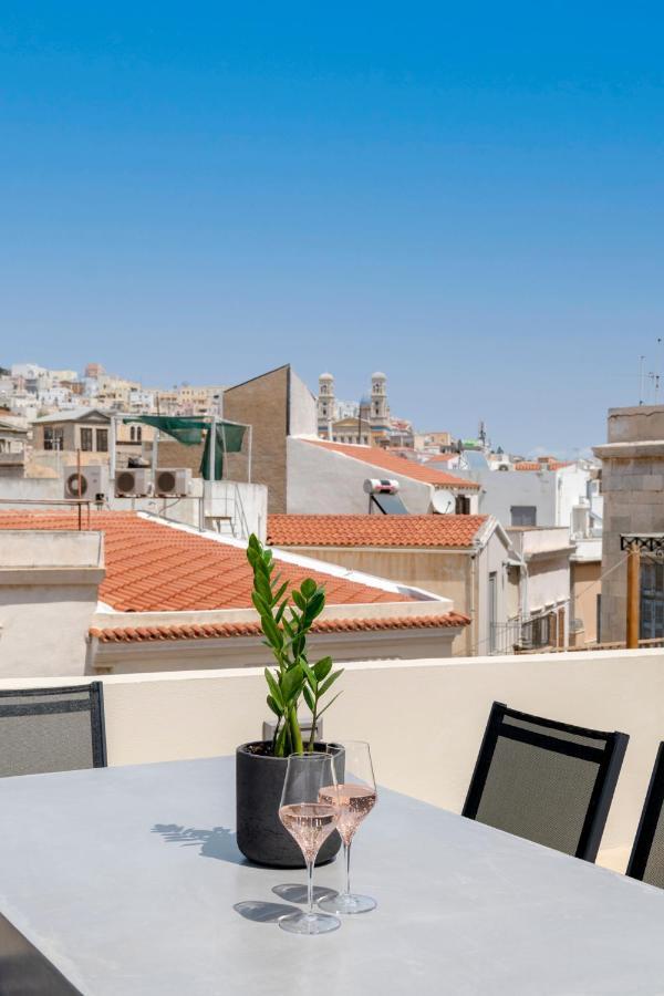 The Heart Of Syra - Your Home In Ermoupolis Екстериор снимка