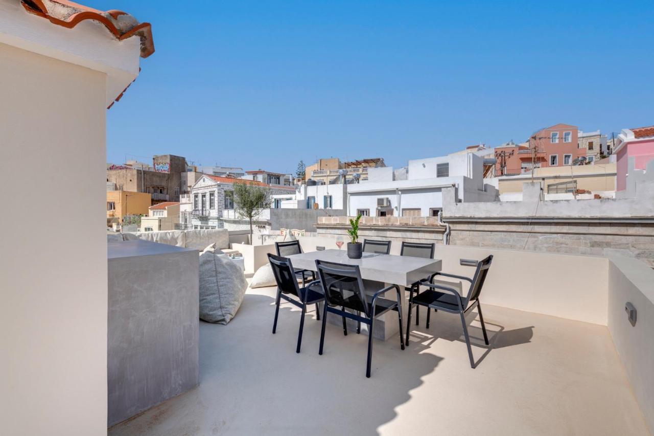The Heart Of Syra - Your Home In Ermoupolis Екстериор снимка