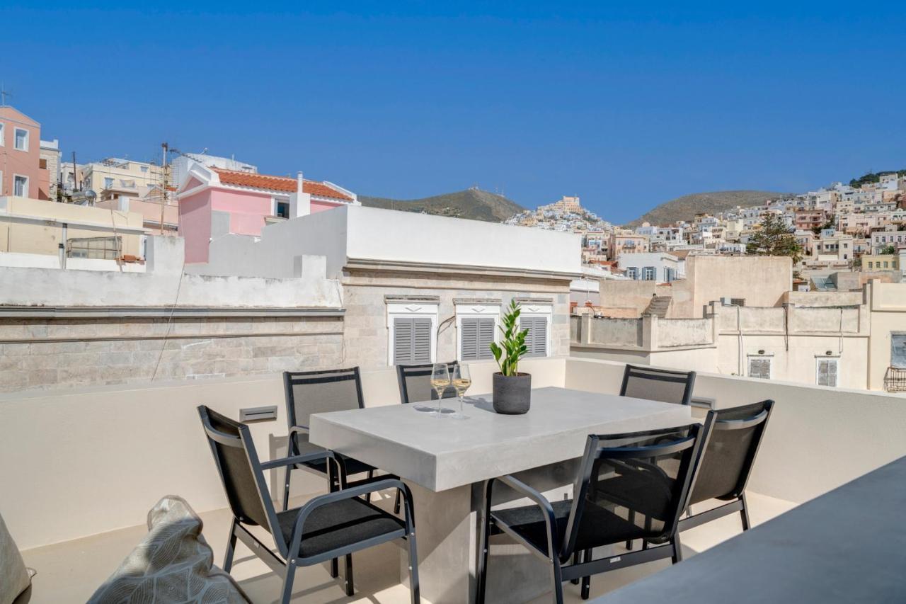 The Heart Of Syra - Your Home In Ermoupolis Екстериор снимка