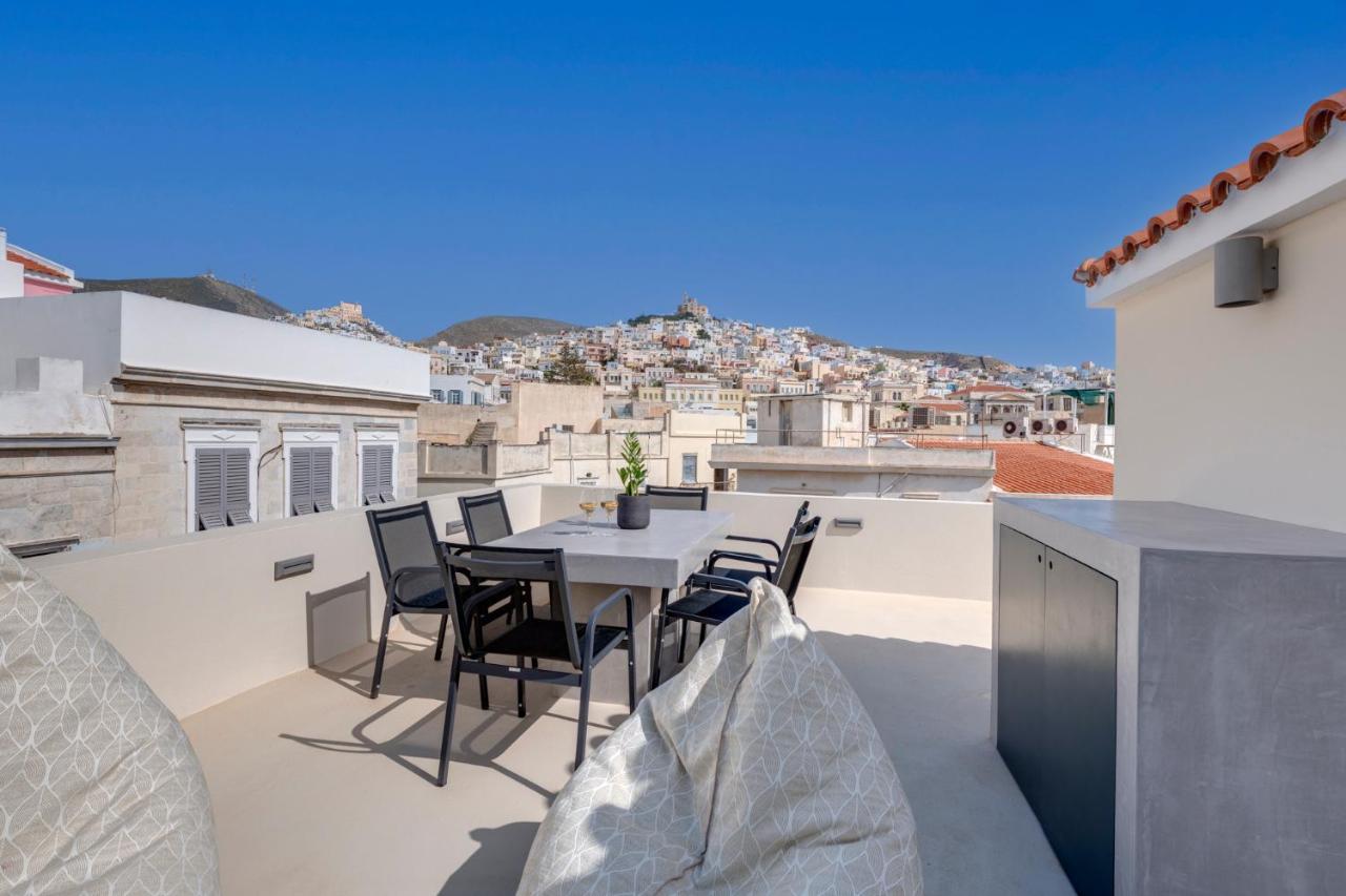 The Heart Of Syra - Your Home In Ermoupolis Екстериор снимка