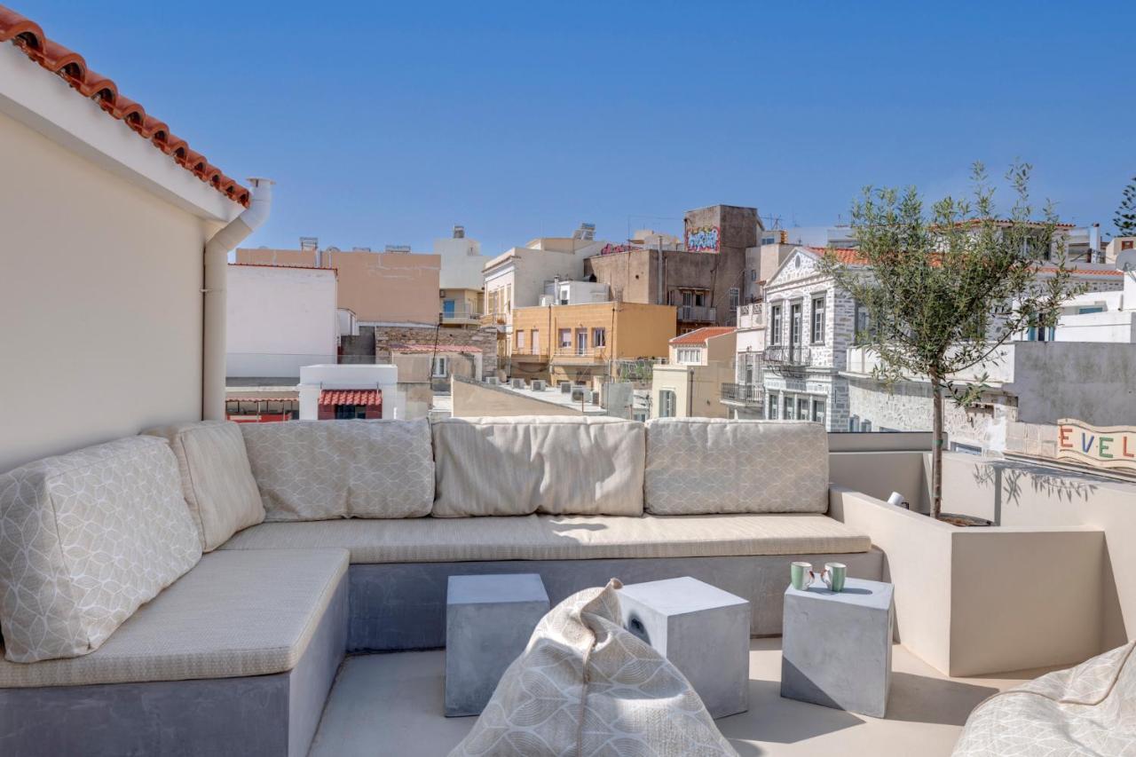 The Heart Of Syra - Your Home In Ermoupolis Екстериор снимка